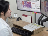 AI-generated TOC image created using nano-banana pro. Prompt: "This study introduces a novel methodology designed to enhance the performance of Multiple Instance Learning (MIL) models by integrating expert annotations. Unlike conventional MIL approaches that often rely on weak labels, our method explicitly incorporates a ranking-aware objective. Please make sure to include content that clearly showcases the key points of our paper.
" (Generated by the Kisu Hwang; requested: 2026-01-08). Source: nano-banana pro; Copyright: N/A (AI-generated image); URL: https://medinform.jmir.org/2026/1/e84417/; License: Public Domain (CC0).