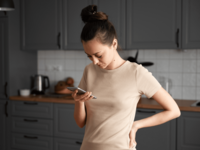 Source: Freepik; Copyright: Freepik; URL: https://www.freepik.com/free-photo/medium-shot-girl-looking-smartphone_28475863.htm; License: Licensed by JMIR.